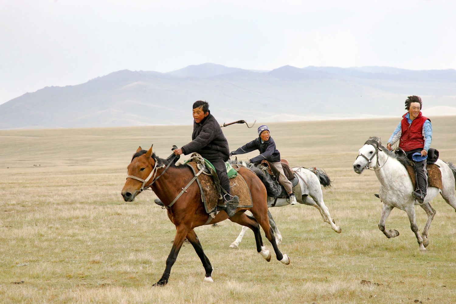 Song Kul Travel, Kyrgyzstan