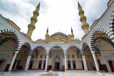 Ashgabat ertogrul gazy mosque - Turkmenistan
