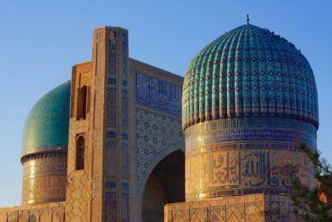 Samarkand bibi khanum mosque - travel to Uzbekistan