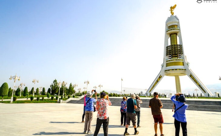 Neutrality monument in Ashgabat